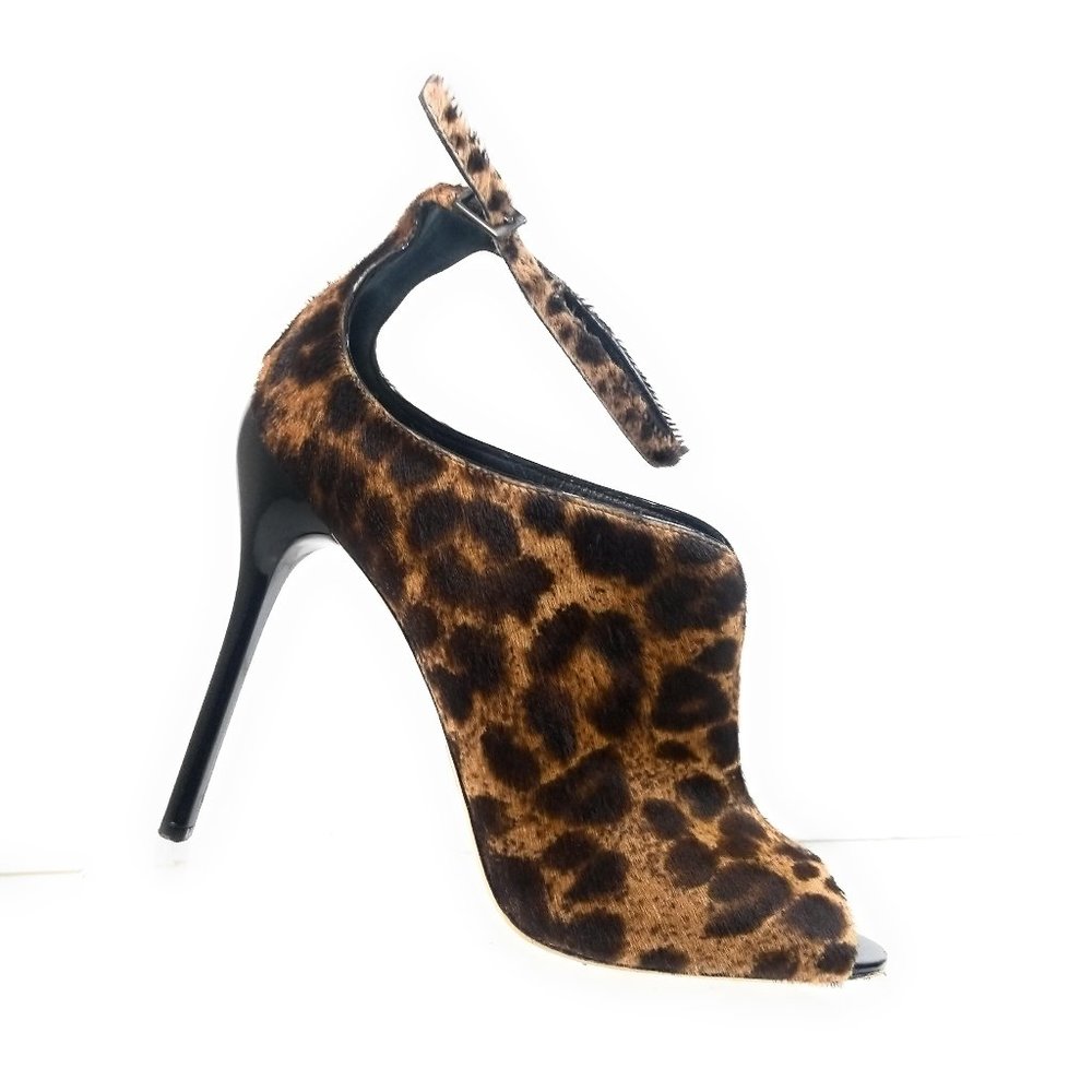 Brian Atwood Women Leopard Calf Hair Booties Sz 9